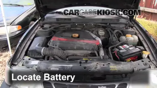 1996 Saab 900 SE Turbo 2.0L 4 Cyl. Turbo Convertible (2 Door) Batterie Changement